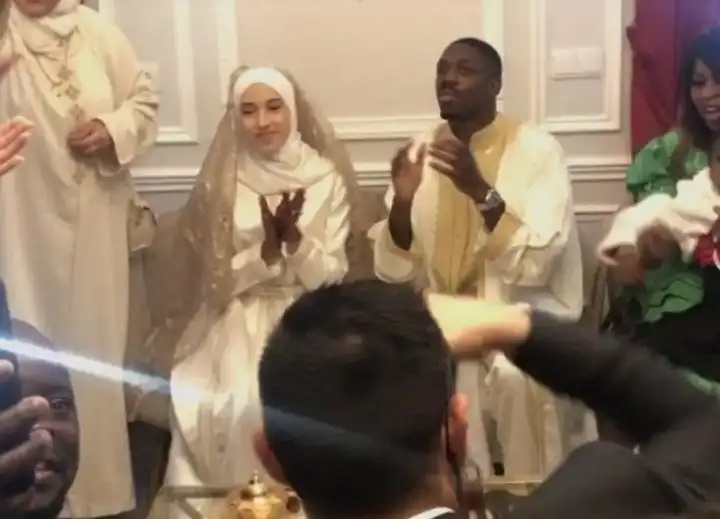 登贝莱开始, 玩游戏